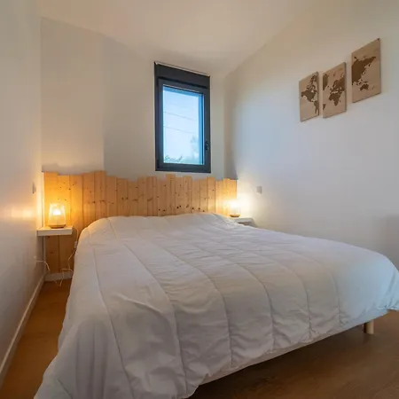 Appartement à 200m De L'océan Avec Terrasse Et Parking - Fr-1-50-157 Mimizan