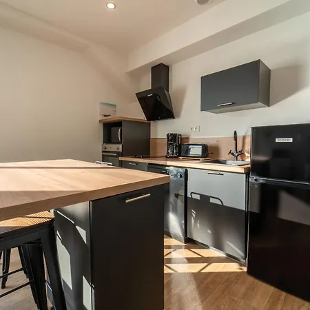 à 200m De L'océan Avec Terrasse Et Parking - Fr-1-50-157 Appartement *